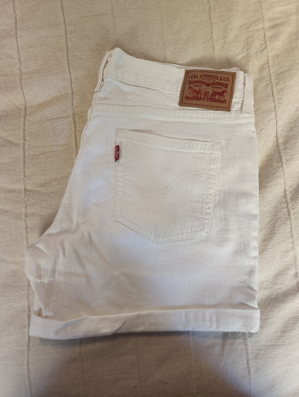 Levi's White Denim Shorts - Size 29